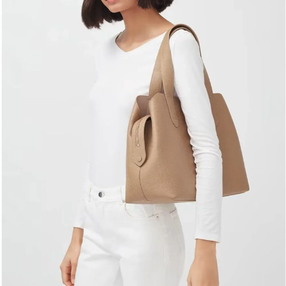 Cuyana Zippered Satchel in Cappuccino Pebbled Leather